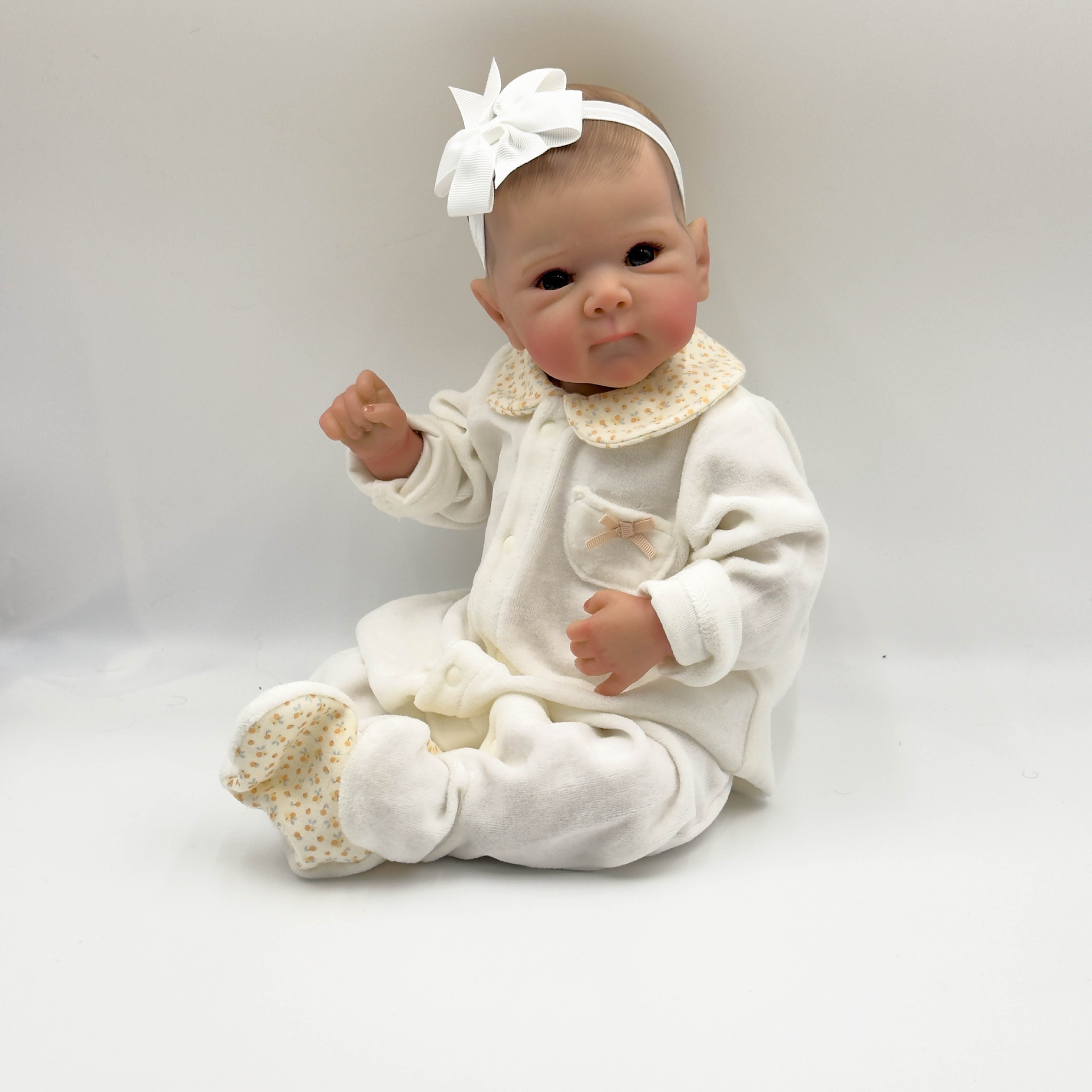 Bettie Newborn Baby Size Girl  - Reborn Baby Doll Silicone Realistic 评论和价格