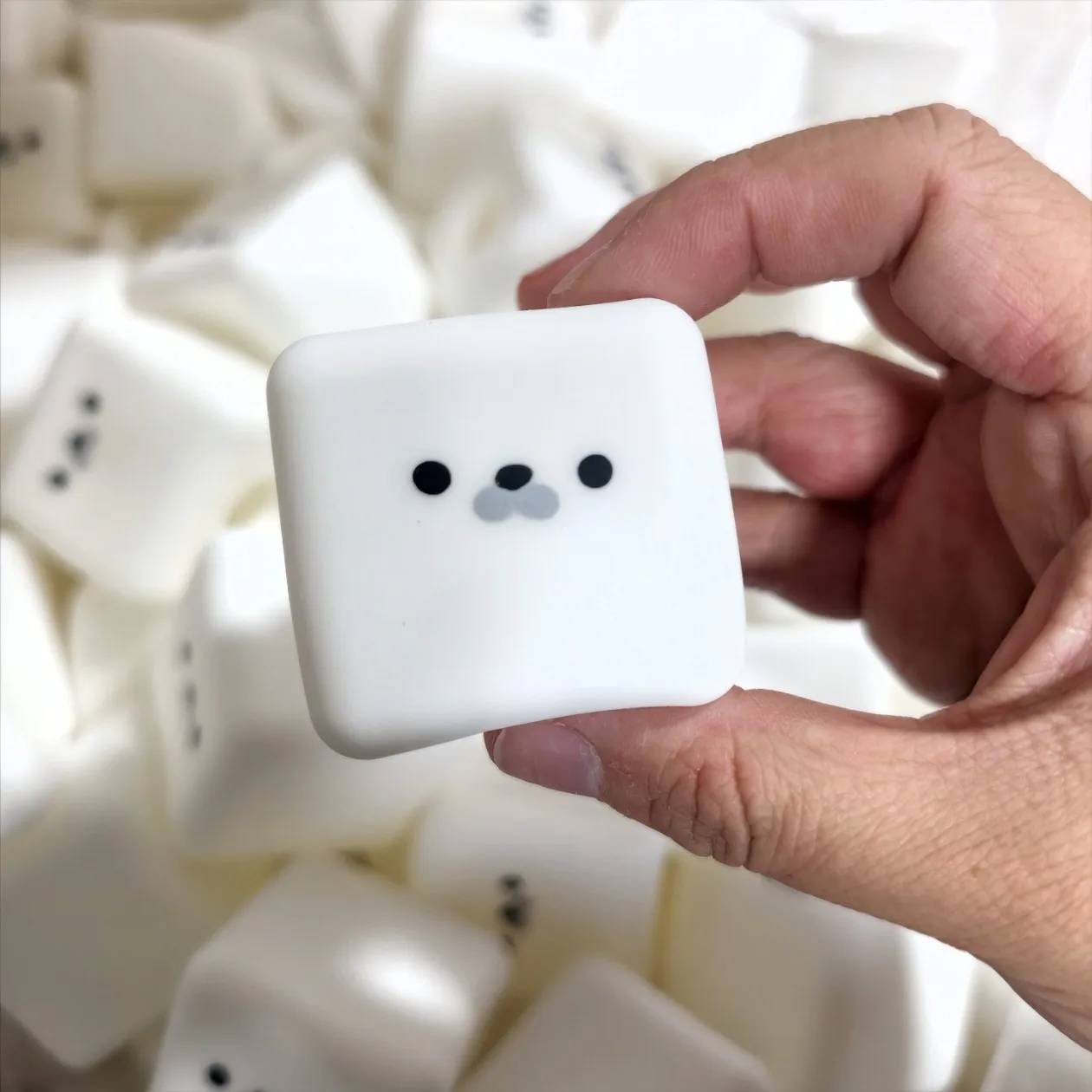 Cute Seal Squishy Stress Ball  - Building Blocks 评论和价格